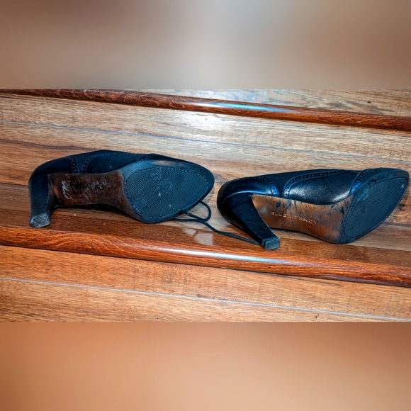 ELLEN TRACY black shoes - Picture 3 of 3